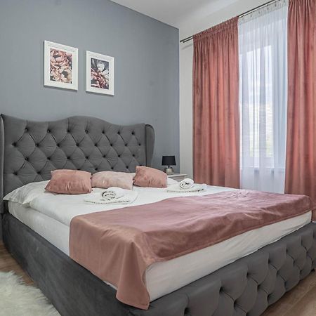 Apartamento Karina Apartman Dunajská Streda Exterior foto