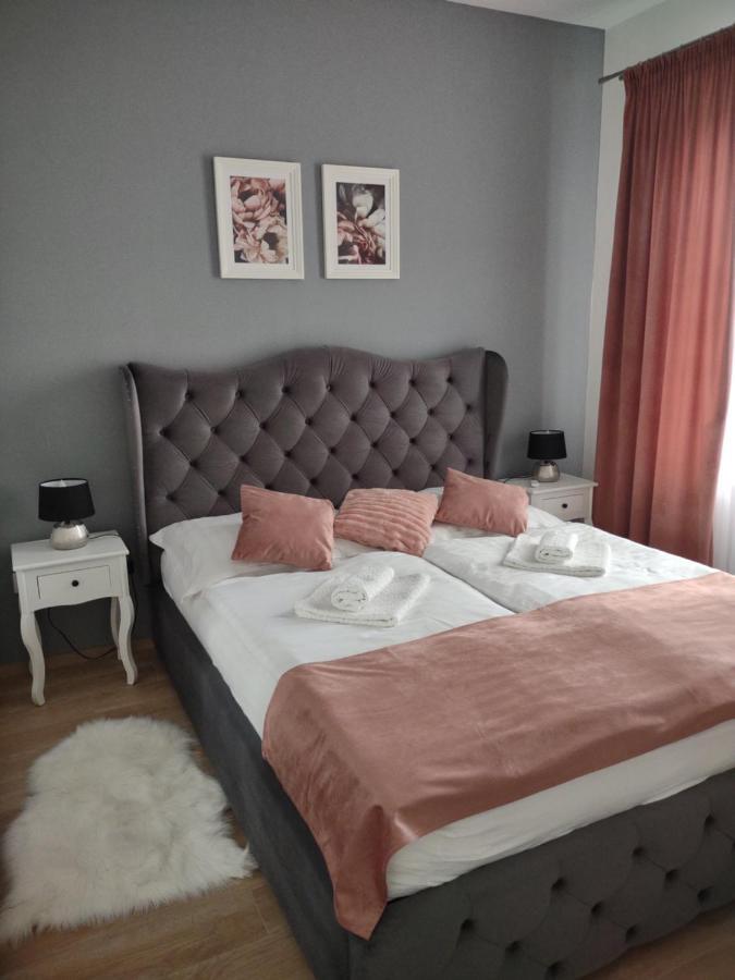 Apartamento Karina Apartman Dunajská Streda Exterior foto