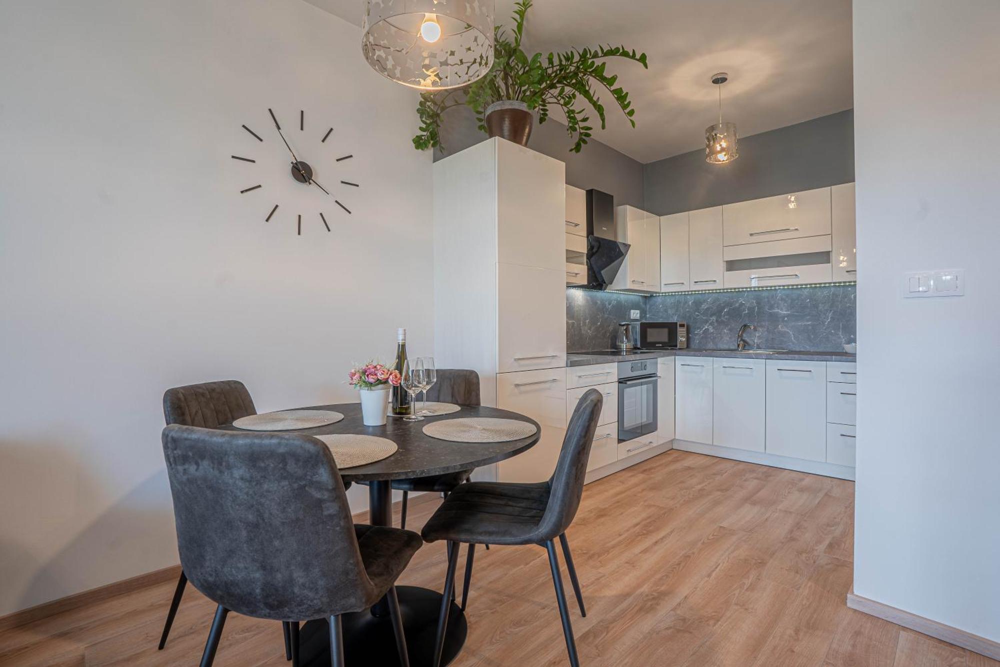 Apartamento Karina Apartman Dunajská Streda Exterior foto