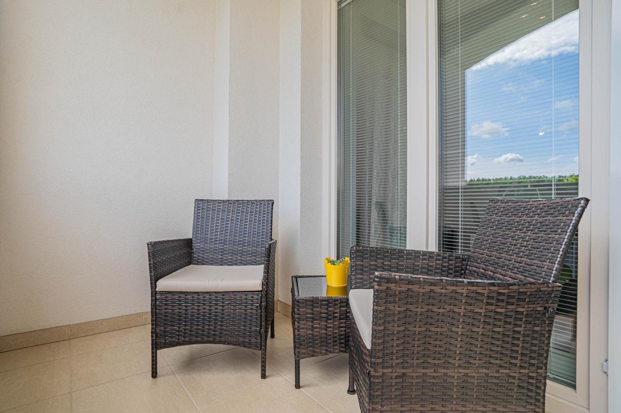 Apartamento Karina Apartman Dunajská Streda Exterior foto